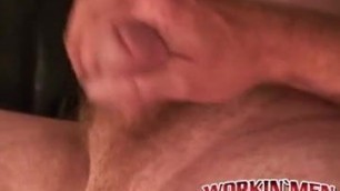 Hairy old amateur jerks off and shoots a load on his belly